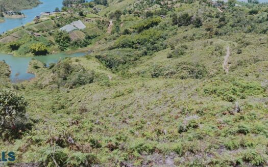 Lote Frente la represa de 10 Hectáreas en Santa Ana, El Peñol – MLS 257330