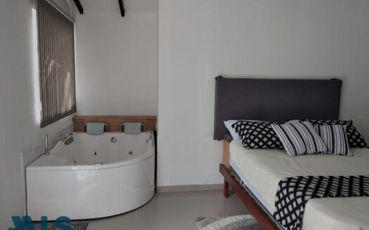 Finca El Peñol La Cristalina con 2 Casas – MLS 244242