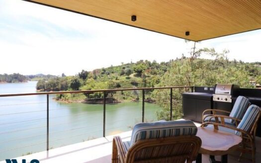 Casa de 2 Habitaciones Frente a la represa en Bonilla El Peñol – MLS 241348