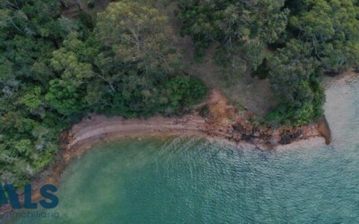 Lote en Los Naranjos, Guatapé con Vistas Panorámicas – MLS 254296