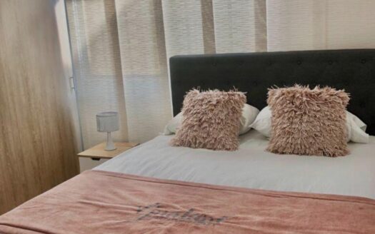 Apartamento de 2 Habitaciones en el Malecón – Pradera, Guatapé – MLS 256342