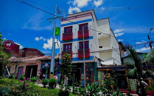 Apartamento de 1 habitación en el centro de Guatapé con vista a la represa – MLS 256478